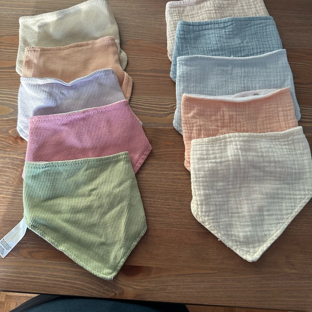 Chick Pea Pastel Bandana Bib Set